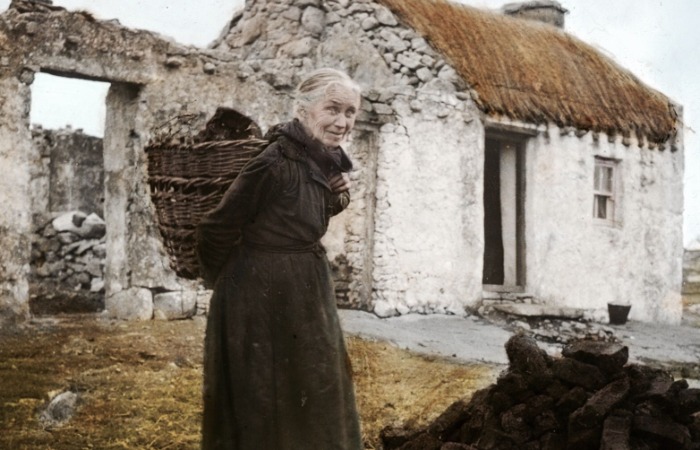 Дом в деревне в Ирландии.