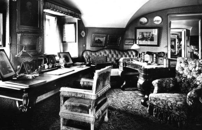 Кабинет Александра 3 в Гатчинском дворце. Кабинет Александра 3 в Гатчинском дворце.