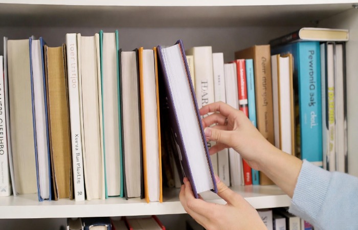 Непрочитанные книги в библиотеке. Непрочитанные книги в библиотеке.