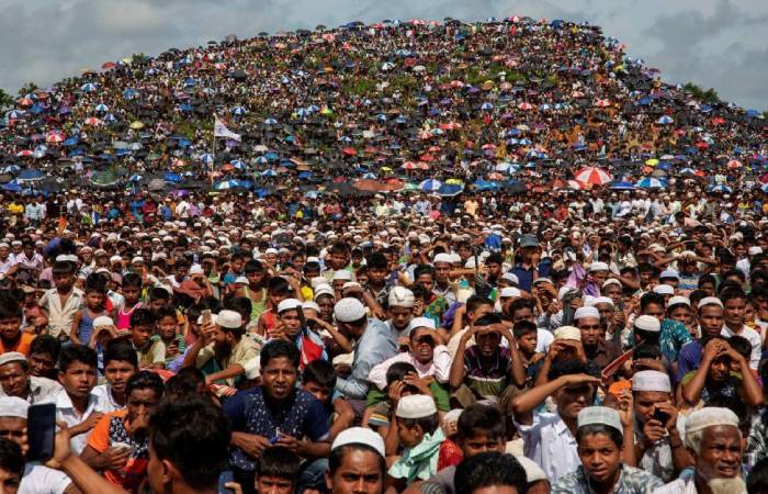 Тысячи беженцев рохинджа в Бангладеше. / Фото: e-news.su