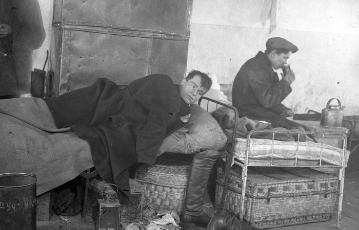 1 кубический сажень воздуха на человека - норма жилплощади.