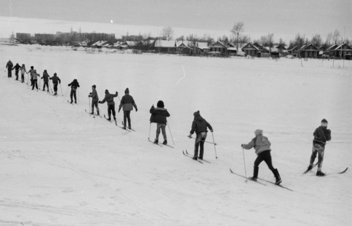 Лыжники на маршруте. Лыжники на маршруте.