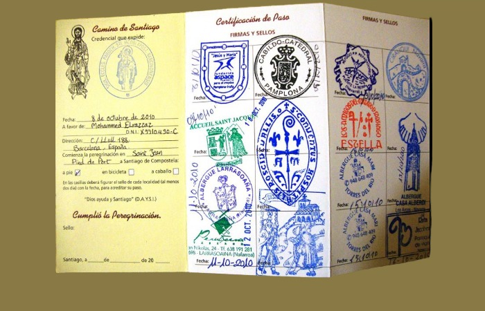 Паспорт пилигрима, в котором он проставляет печати по маршруту следования.