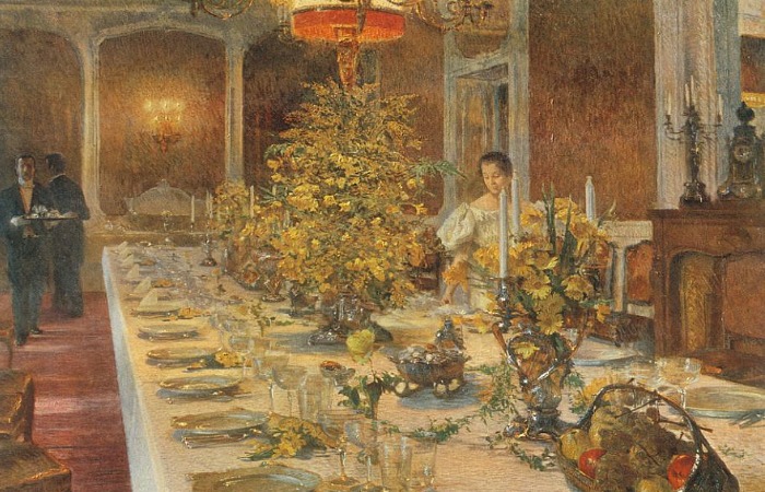 Подготовка к праздничному обеду.