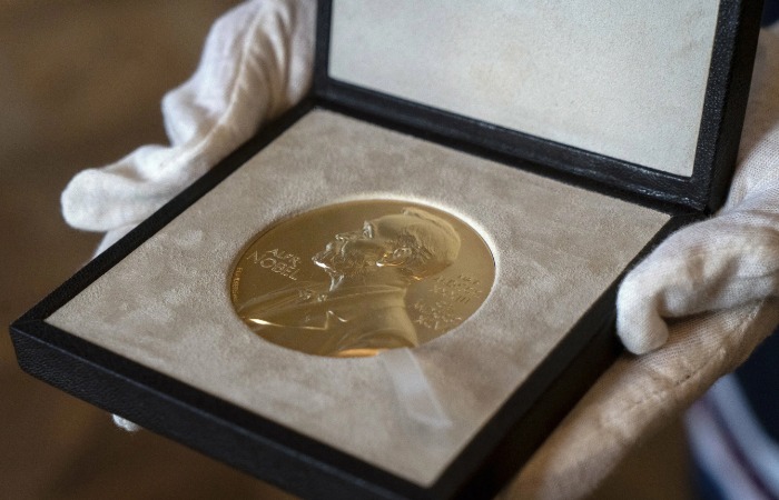 Кто из Нобелевских лауреатов был не рад миллиону долларов, почему и куда тратили полученные деньги