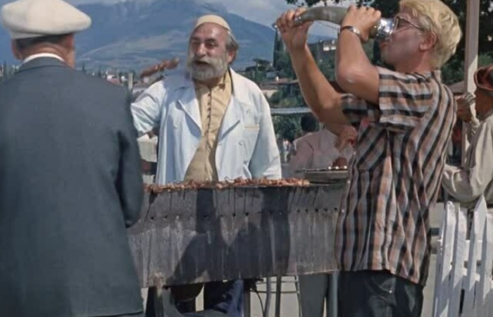 Кадр из фильма "Кавказская пленница".