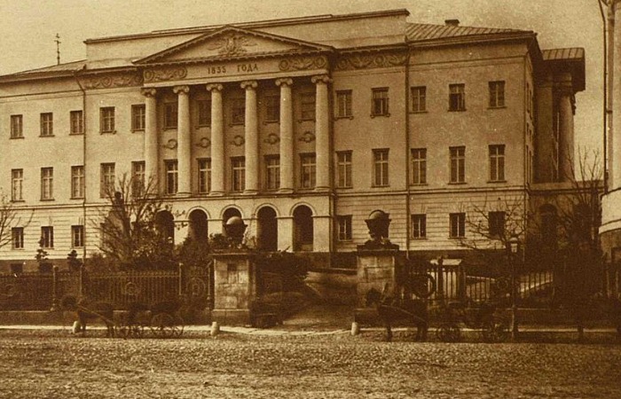 ���������� ����������� � 19 ����.