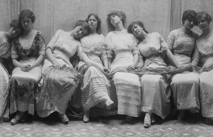 Как после 1917 перевоспитывали падших женщин, и Почему в 1980-х профессия «ночных бабочек» стала такой популярной женщин, женщины, чтобы, жизнь, любви, только, которые, попасть, потому, Однако, потом, телом, могли, написал, знали, работа, Кунин, много, можно, жизни