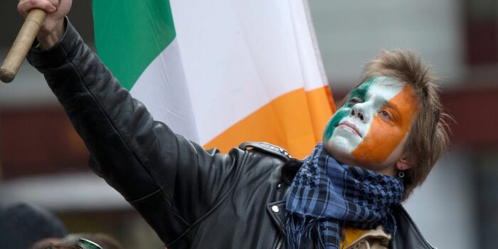 За что англичане считают ирландцев «недоразвитыми пьяницами»: Откуда пошла многовековая вражда соседей