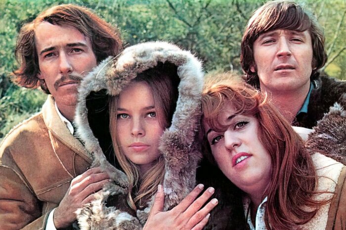 The Mamas & The Papas. The Mamas & The Papas.