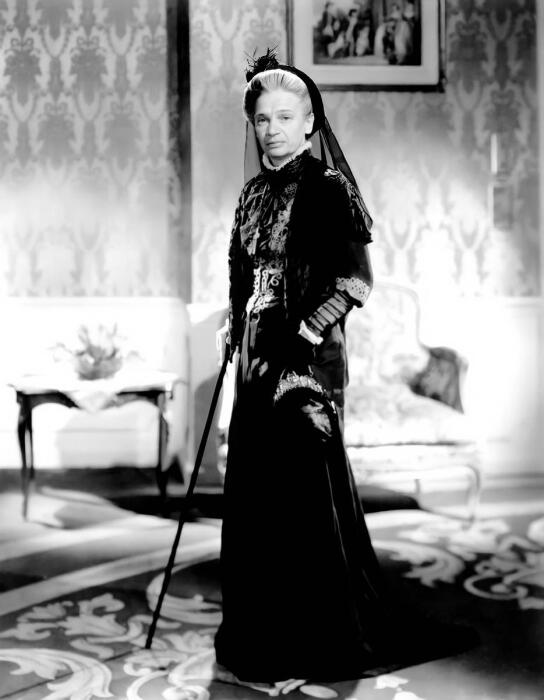 Америка приняла русскую актрису. / Фото: www.ourgold.ru