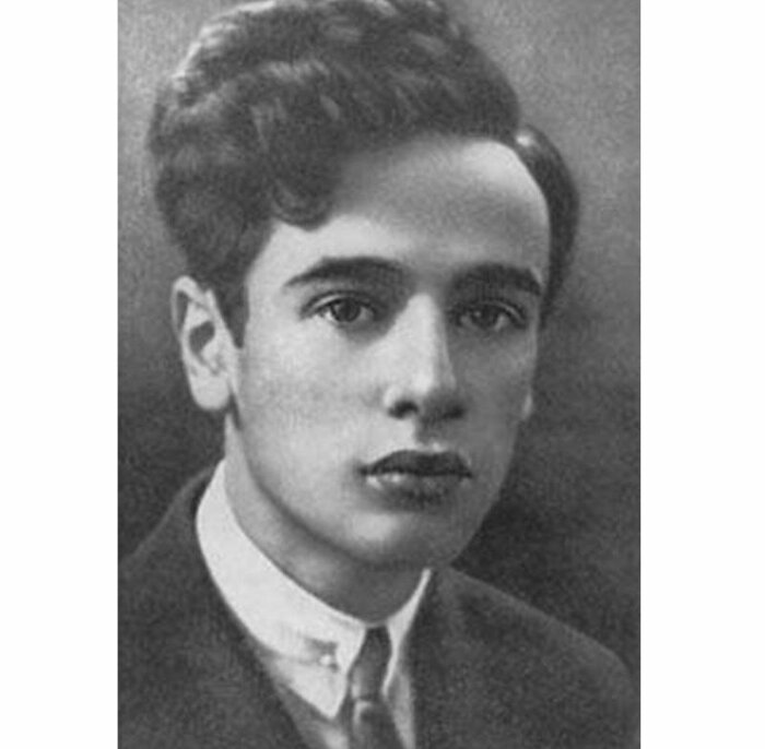 Странный юноша Дау. Странный юноша Дау.