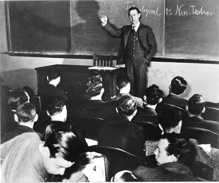 Сорокин упрекал американских коллег в непонимании происходящего. / Фото: www.историческийбагаж.рф