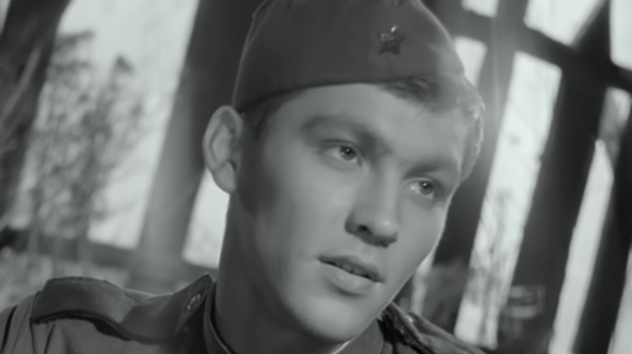 Проснулся знаменитым в 19 лет. Проснулся знаменитым в 19 лет.