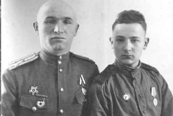 Григоренко с юности мечтал об армии. Григоренко с юности мечтал об армии.