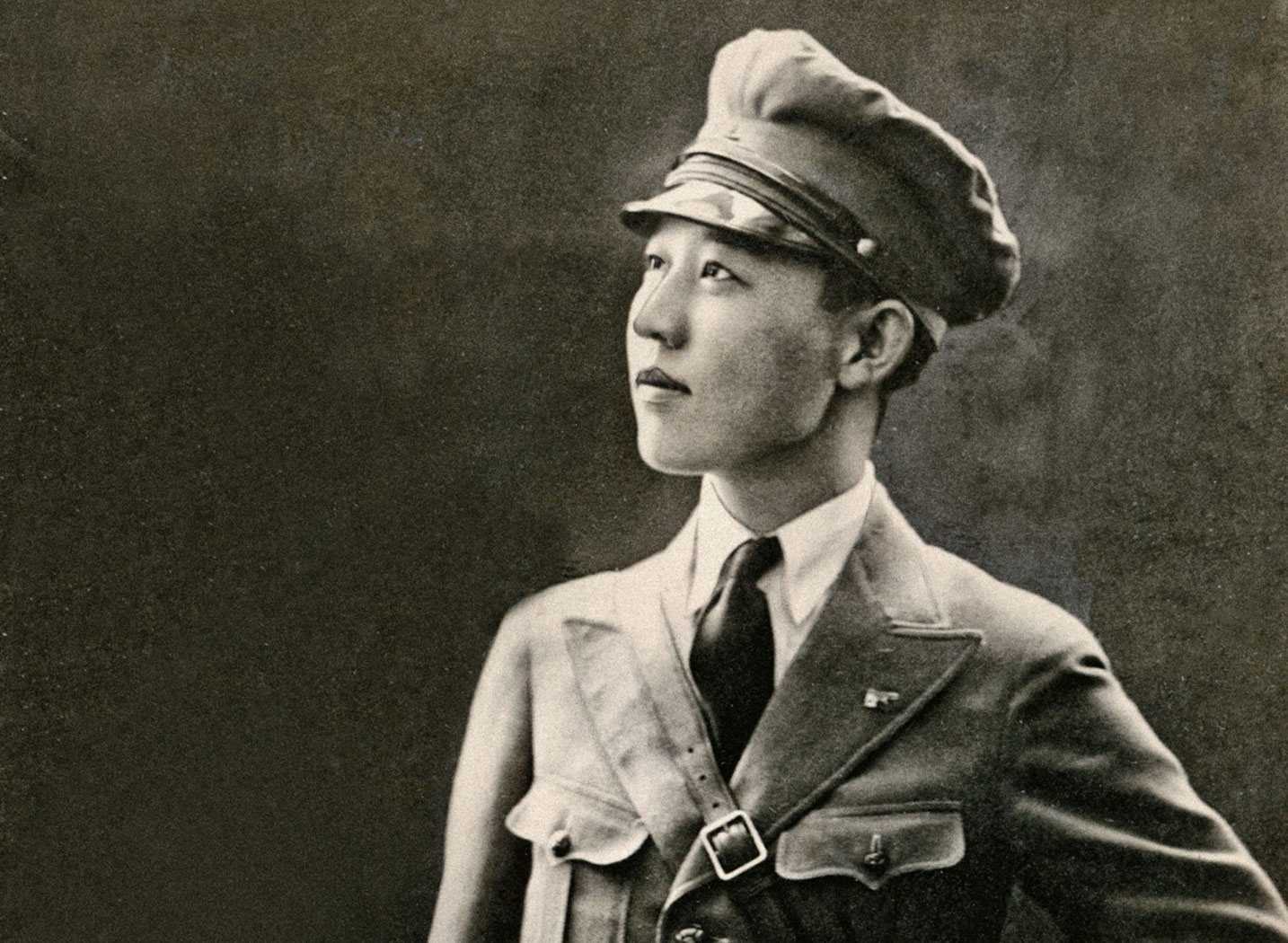 Часто появлялась в мужском образе. Часто появлялась в мужском образе.