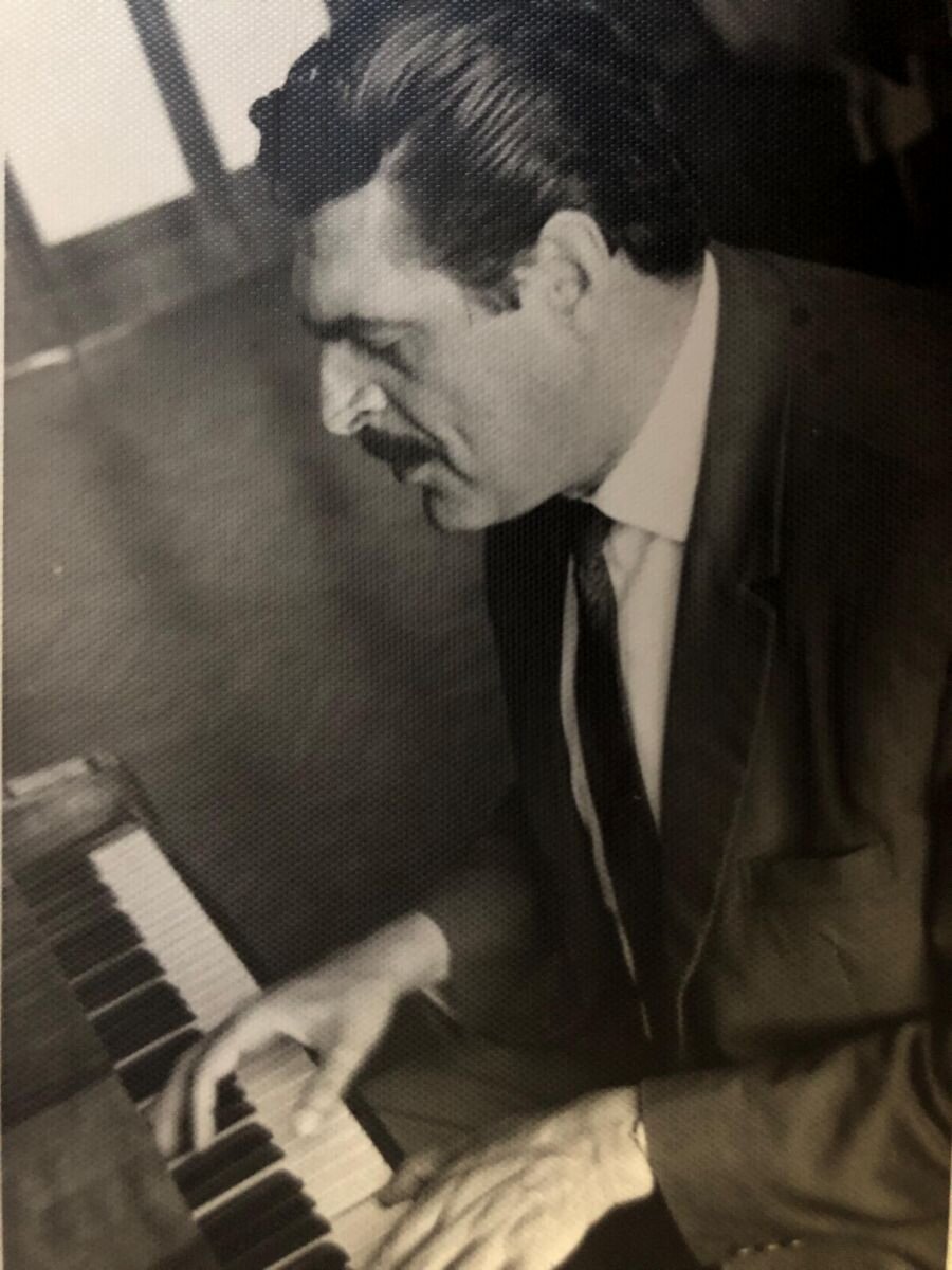 Яна любил народ. Яна любил народ.