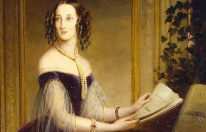 Дочь Николая Первого пошла наперекор воли отца. Дочь Николая Первого пошла наперекор воли отца.