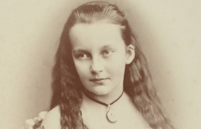 Елена появилась на свет в Петербурге. Елена появилась на свет в Петербурге.