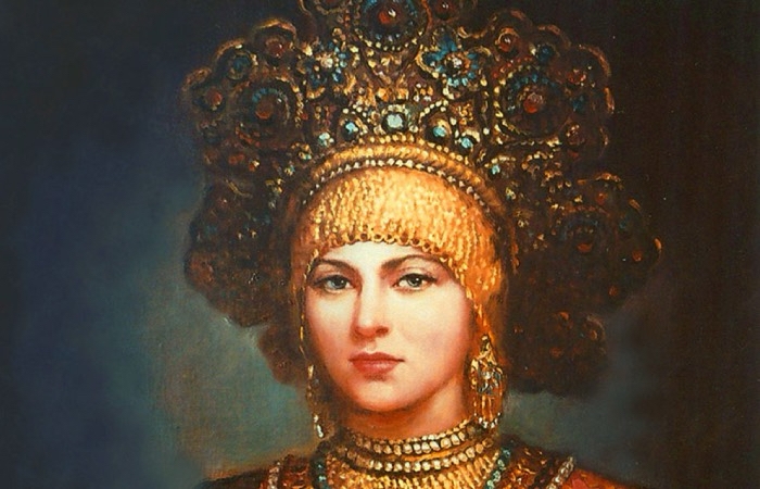 Какое отношение куры имеют к русскому кокошнику, Почему его запрещали и кто запрету не подчинялся 