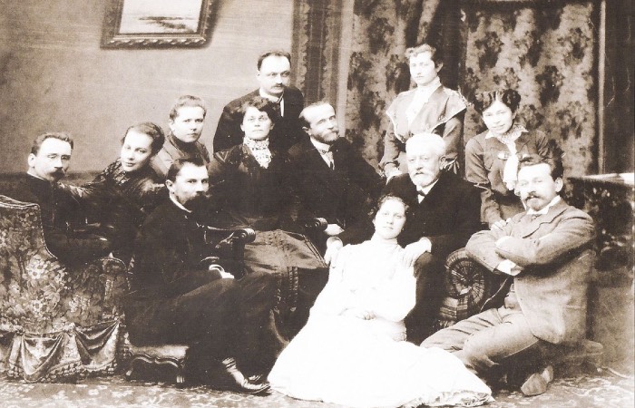 Почему простой купец Носов считал позором отдать дочь за молодого князя, и на что пошла семья аристократов