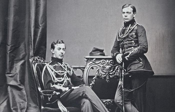 Любимец Николай и нелюбимый Александр. Любимец Николай и нелюбимый Александр.