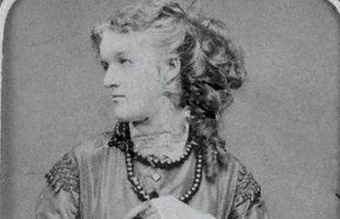 Она очаровывала не красотой, а уверенностью в себе.