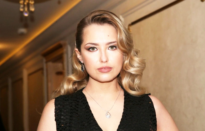 Сбросила 20 кг, развелась после венчания и ждет первенца от Устюгова: Как Аглая Шиловская искала счастье