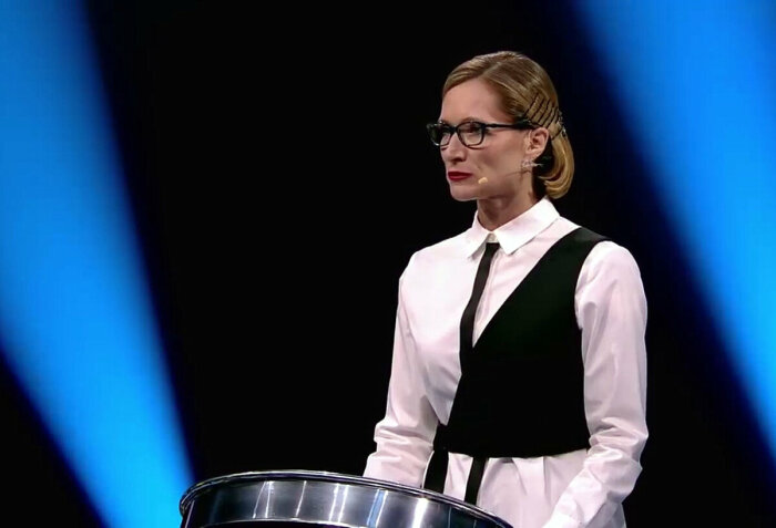 Мария Киселева ведет программу "Слабое звено