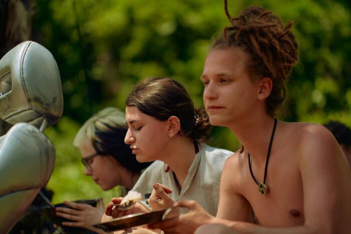 Антоний Толмацкий в шоу "Выживалити. Наследники".