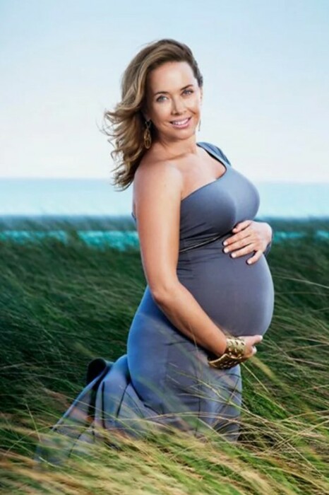 Жанна Фриске забеременела в 38 лет. Жанна Фриске забеременела в 38 лет.