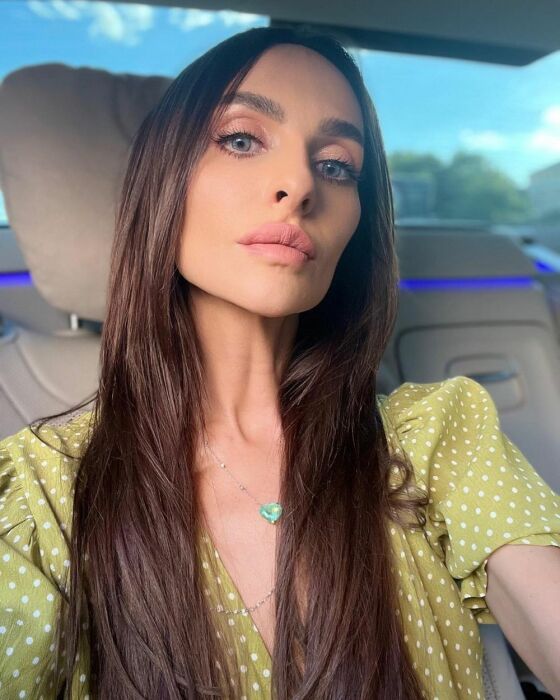 Екатерина Варнава живет на Кипре. Екатерина Варнава живет на Кипре.