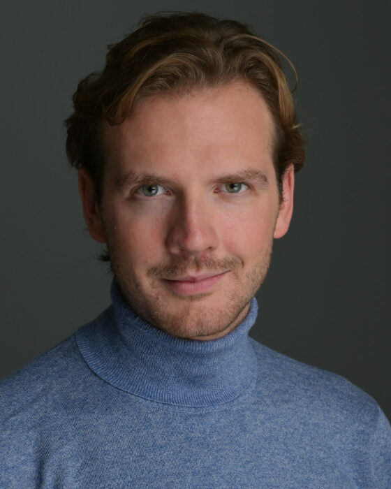 Василий Симонов - сын Владимира Симонова. Василий Симонов - сын Владимира Симонова.