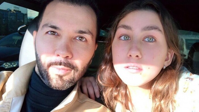 Денис Клявер с дочкой Эвелин.