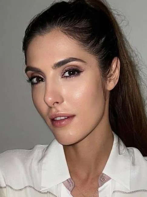 Мария Нахапетова  - известный дизайнер. 