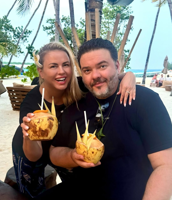 Анна Семенович и Денис Шреер спят в разных комнатах. / Фото: m.ok.ru Анна Семенович и Денис Шреер спят в разных комнатах. / Фото: m.ok.ru