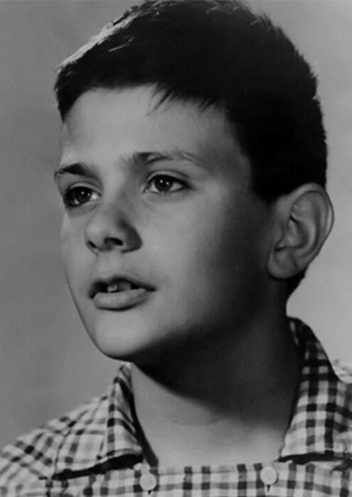 Никита Михалков в школьные годы. Никита Михалков в школьные годы.