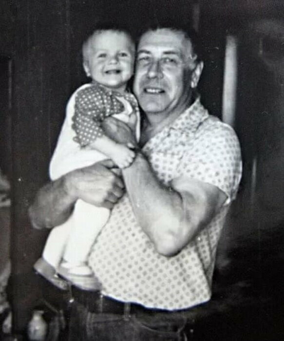 Елена Папанова с отцом Анатолием Папановым. 