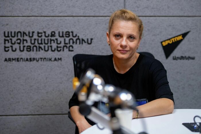 Наталья Еприкян переехала в Армению. Наталья Еприкян переехала в Армению.