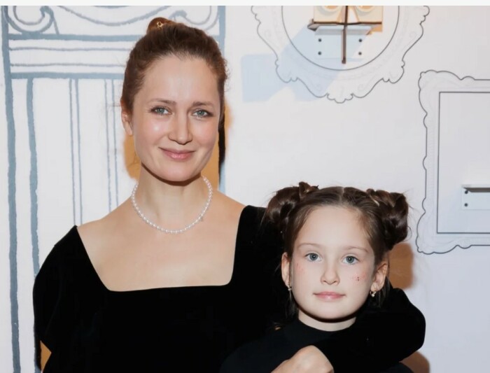 Виктория Исакова не пустила дочь на похороны отца. 