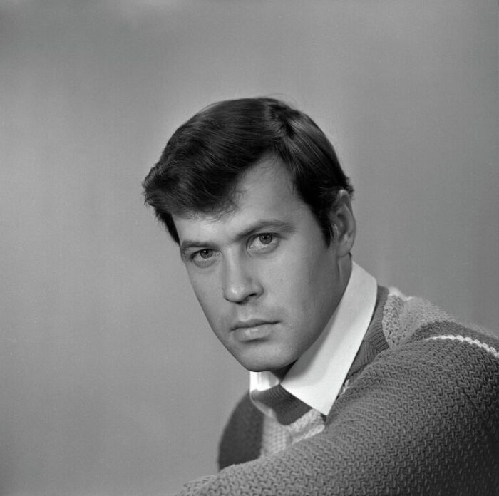 Георгий Мартынюк был очень застенчивым в детстве. 