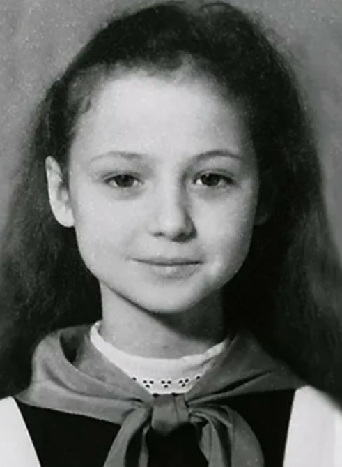 Елена Захарова коренная москвичка. 