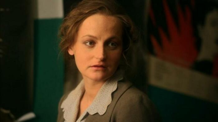 Яна Сексте в телесериале "Оттепель".