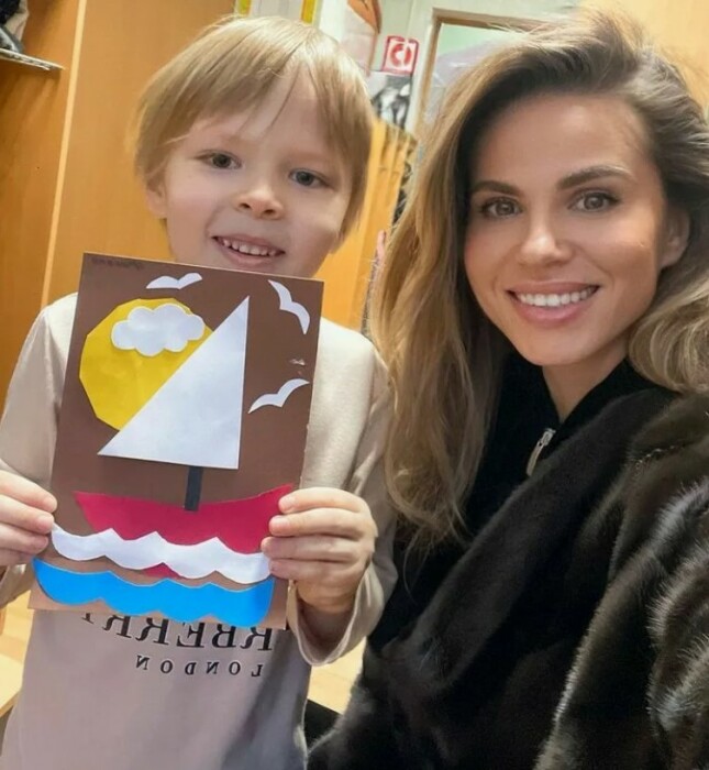 Сыну Ольги Мартыновой и Вадима Казаченко 8 лет. Сыну Ольги Мартыновой и Вадима Казаченко 8 лет.