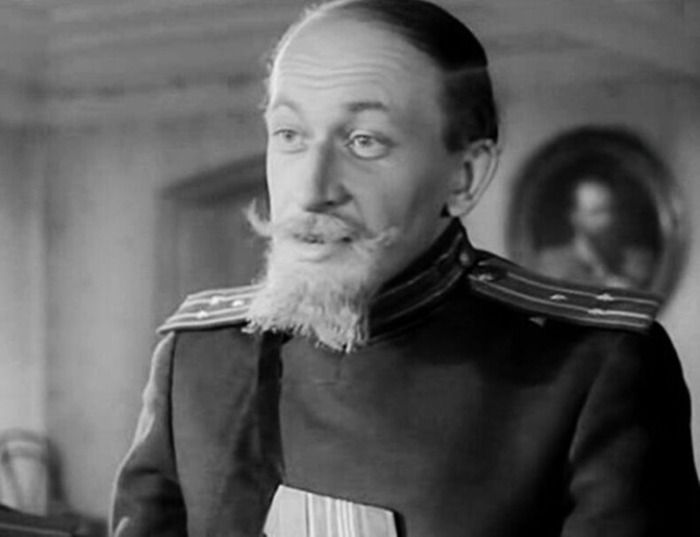 Евгений Евстигнеев в фильме "Поединок". Евгений Евстигнеев в фильме "Поединок".