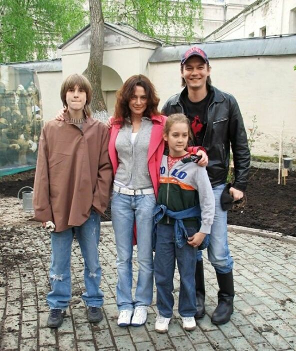 Филипп Янковский отец двоих детей.