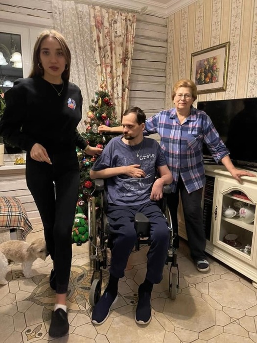 Клюшникова винит врачей в таком состоянии мужа. 