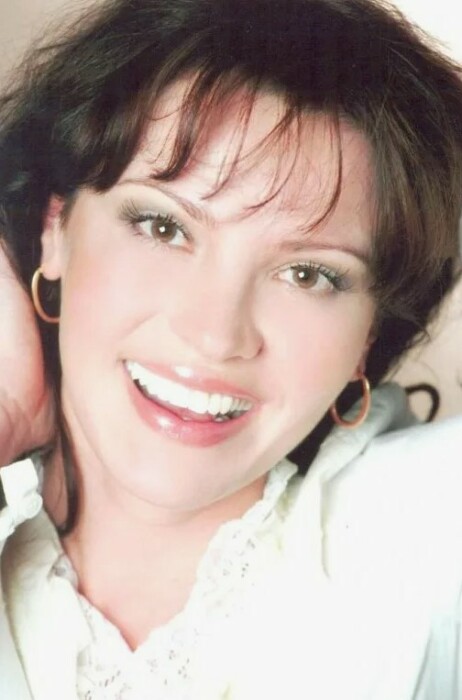 Анжелика Вольская вбросила ГИТИС ради нелюбимого мужа.