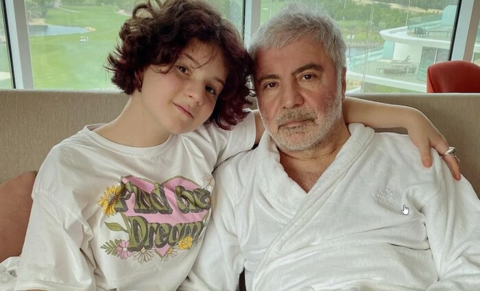 Сандра - младшая дочь Сосо Павлиашвили. 