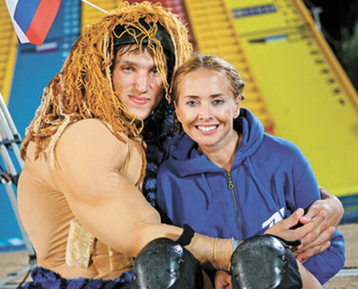 Жанна Фриске с хоккеистом Александром Овечкиным. Жанна Фриске с хоккеистом Александром Овечкиным.